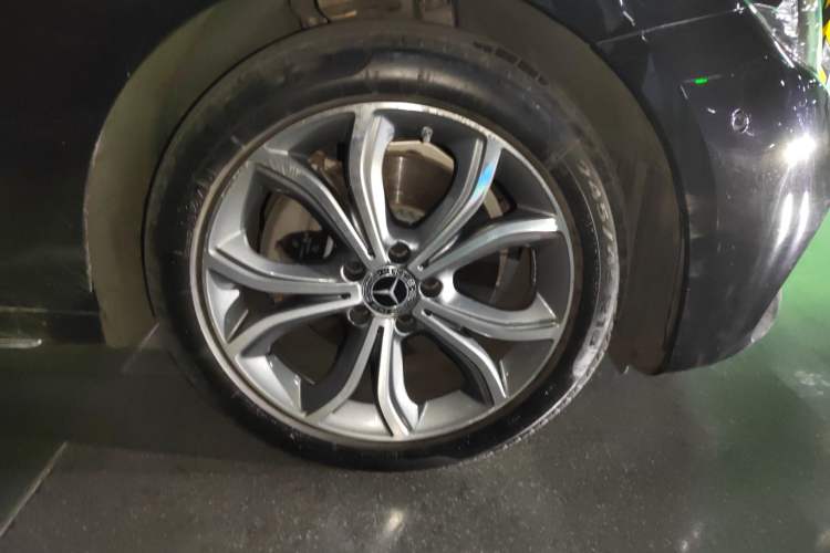 Used Mercedes-Benz E-Class 2021 Restyled E 300 L Sporty and Stylish Edition
