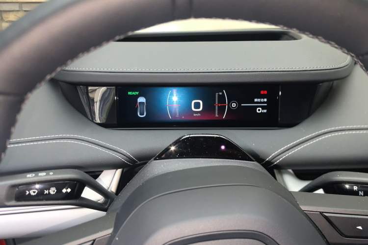 Used Xiaomi Auto SU7 2024 Four-Wheel Drive Ultra-Long Range Advanced Intelligent Driving Max Edition