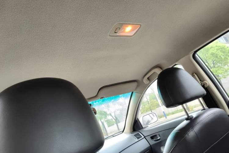 Used BYD L3 2013 1.5L Automatic Comfort Edition Headliner