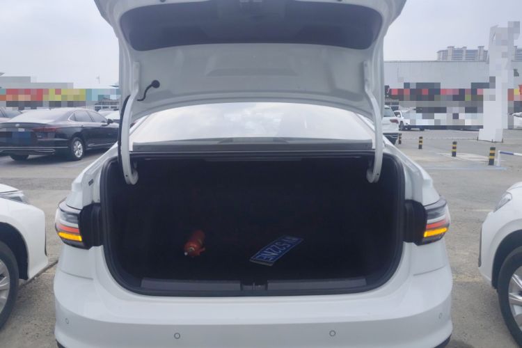 Used Volkswagen Lavida 2023 New Rui 1.5L Automatic New Yi Edition
