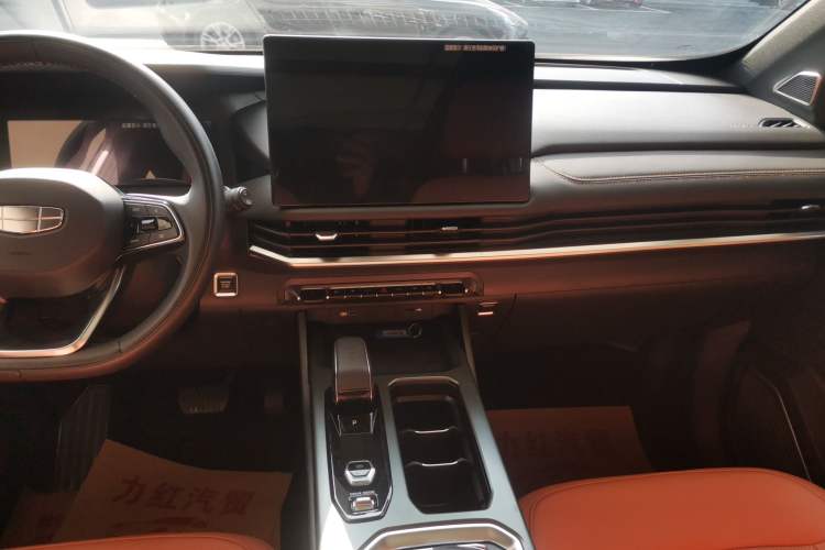 Used Geely Auto Haoyue L 2024 2.0T DCT Flagship Version
