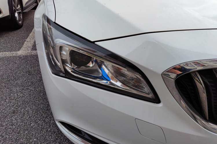 Used Buick Verano 2017 Sedan 20T Dual-Clutch Leading Model