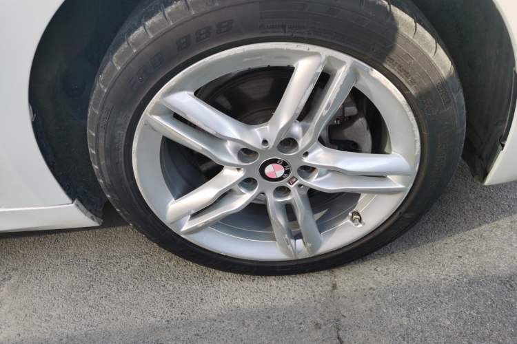 Used BMW 1 Series 2022 120i M Sport Night Edition Right Front Wheel Hub