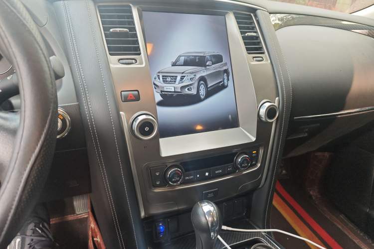 Used Nissan Patrol 2018 4.0L LinkedIn Edition Audio And AC Panel