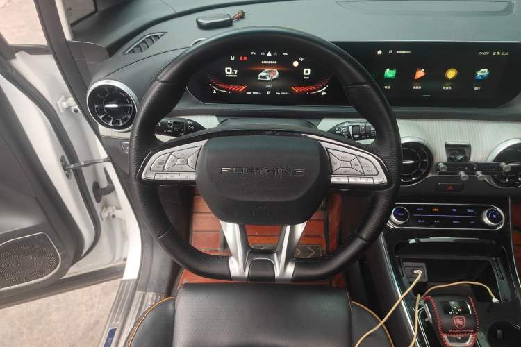 Used FORTHING Yacht 2022 1.5T DCT Chasing-the-Waves Edition Steering Wheel