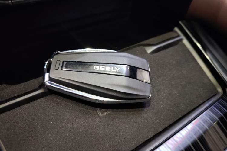 Used Geely Auto Monjaro L 2021 2.0TD DCT EVO Two-Wheel Drive Smart Luxury Version
