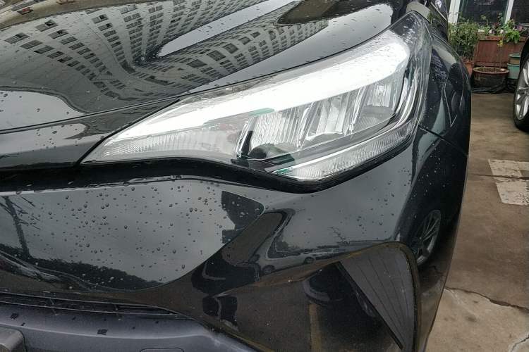 Used Toyota C-HR 2021 Dual-Motor 2.0L E-CVT Comfort Edition