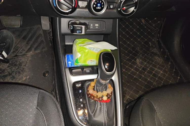 Used Hyundai Celesta 2018 1.6L Automatic GL Enjoyment Version China V Standard Gear Lever