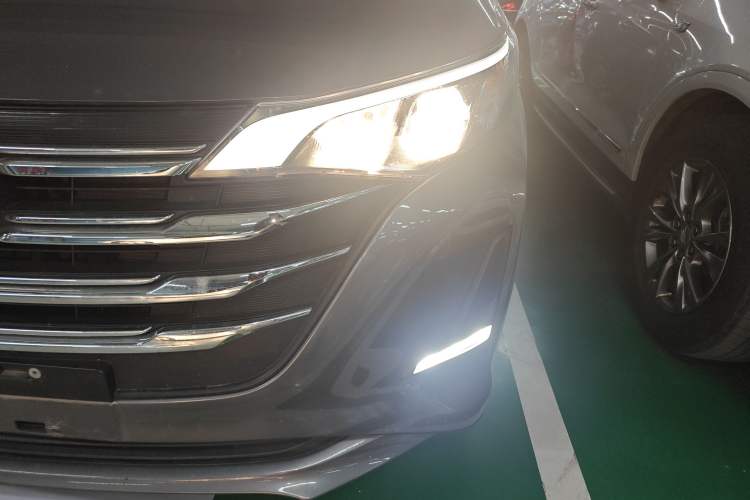 Used GAC Trumpchi M6 2021 270T DCT Luxury Edition (7-seater)
