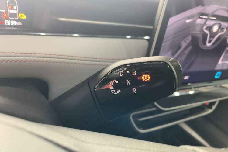 Used Volkswagen ID.7 VIZZION 2024 AIR model Gear Lever