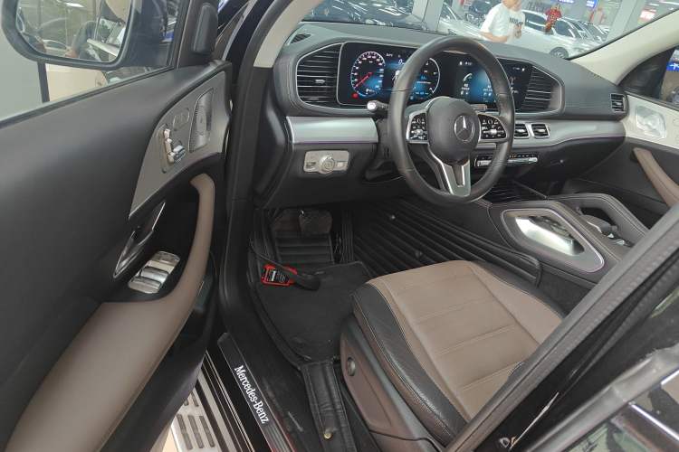 Used Mercedes-Benz GLE 2021 GLE 450 4MATIC AMG Line Driver Seat