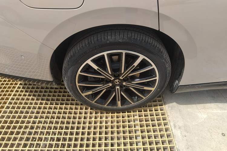 Used Leapmotor B01 2025 430 Comfort Edition Right Rear Wheel Hub