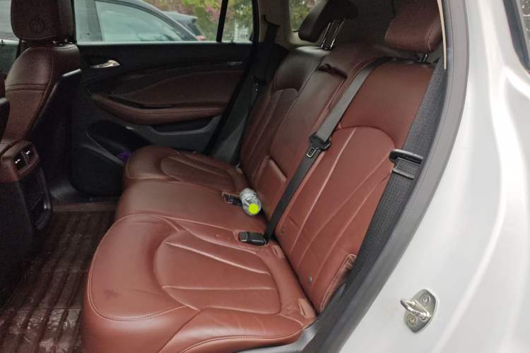 Used Buick Envision 2014 28T Four-Wheel Drive Luxury Model Left Rear Seat