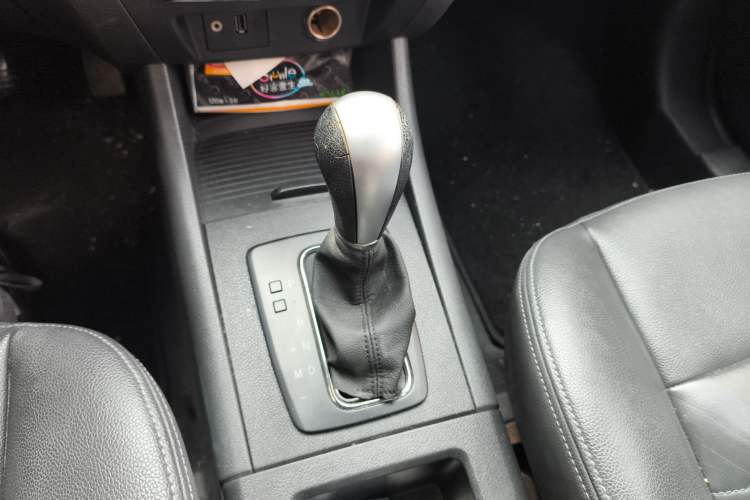 Used BAIC Senova X65 2015 2.0T Automatic Elite Model
