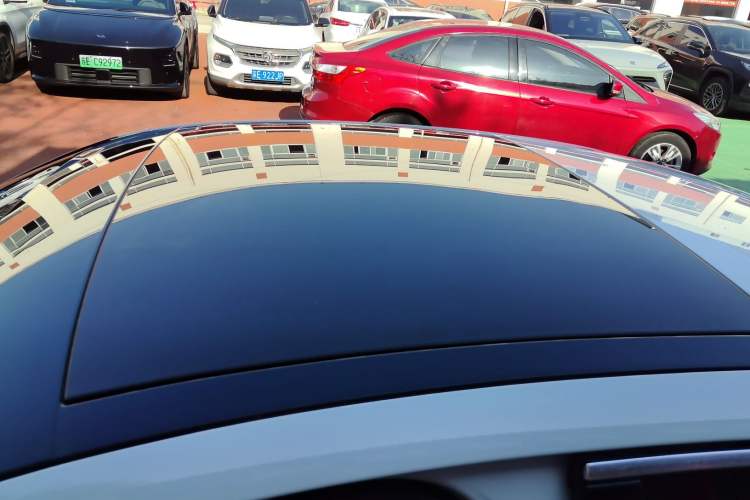 Used Audi A3 2020 Limousine 35 TFSI Style Edition China VI Emission Standard Roof