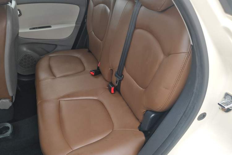 Used Renault Captur 2015 1.2T Automatic Standard Edition