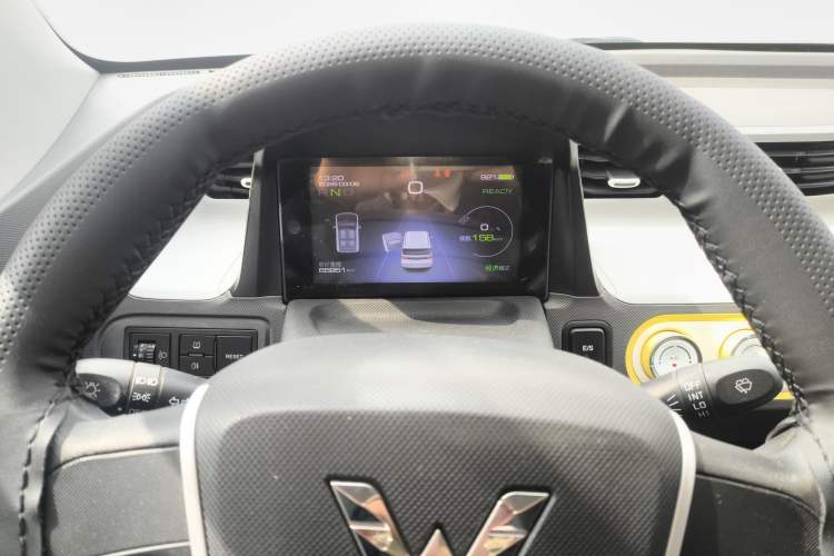 Used Wuling Hongguang MINIEV 2021 Macaron Premium Model – Lithium-NMC