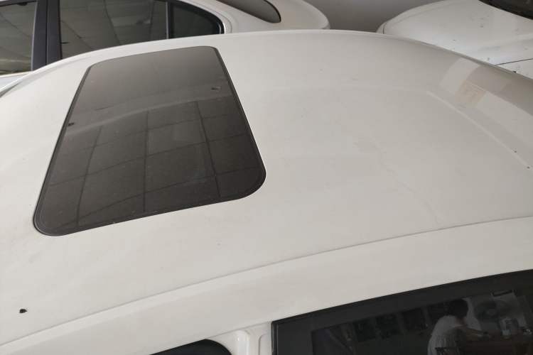 Used Roewe i5 2019 20T Automatic 4G Connect Luxury Flagship Edition