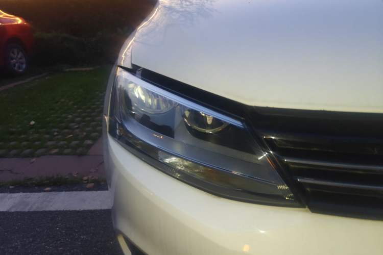 Used Volkswagen Sagitar 2014 1.6L Automatic Comfort Model
