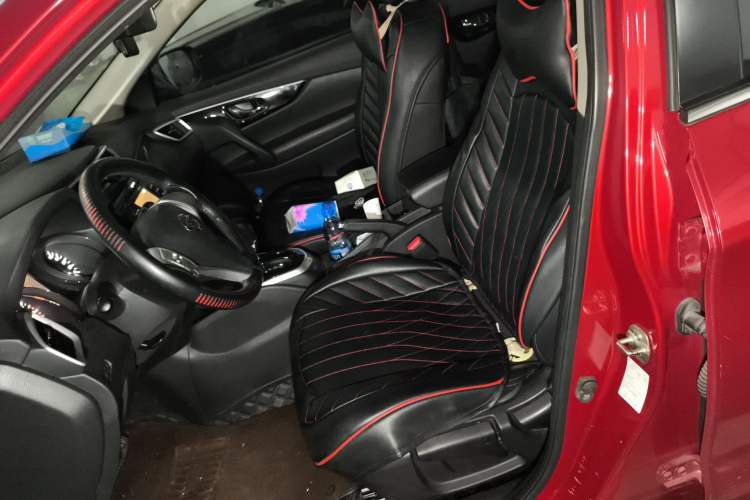 Used Nissan Qashqai 2016 2.0L CVT Luxury Edition Left Front Seat