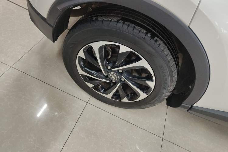 Used Toyota IZOA 2020 2.0L Yichi Version