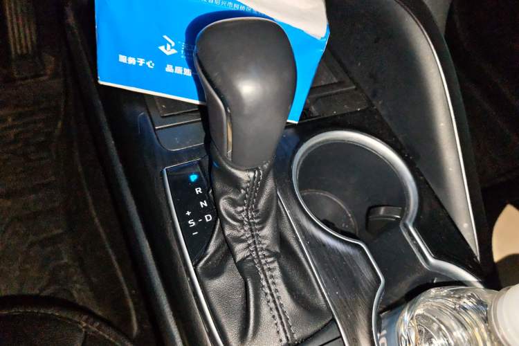 Used Toyota Camry 2023 2.5G Luxury Edition Gear Lever