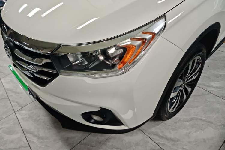 Used GAC Trumpchi GS4 2017 235T Automatic Two-Wheel Drive Luxury Smart Connectivity Version Left Front Headlight