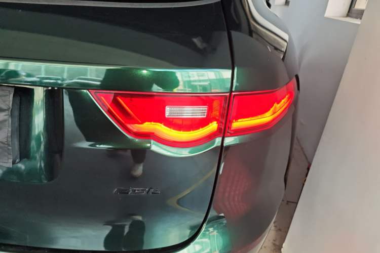 Used Jaguar F-PACE 2019 2.0T All-Wheel Drive R-Sport Sport Edition
