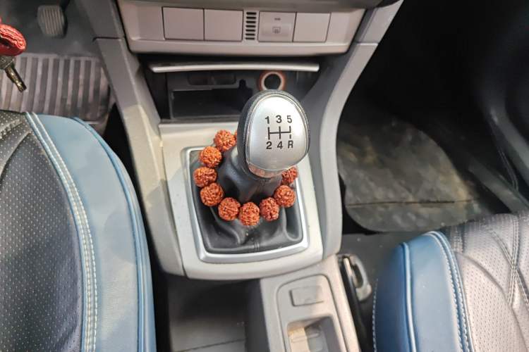 Used Ford Focus 2013 Hatchback Classic 1.8L Manual Base Model Gear Lever