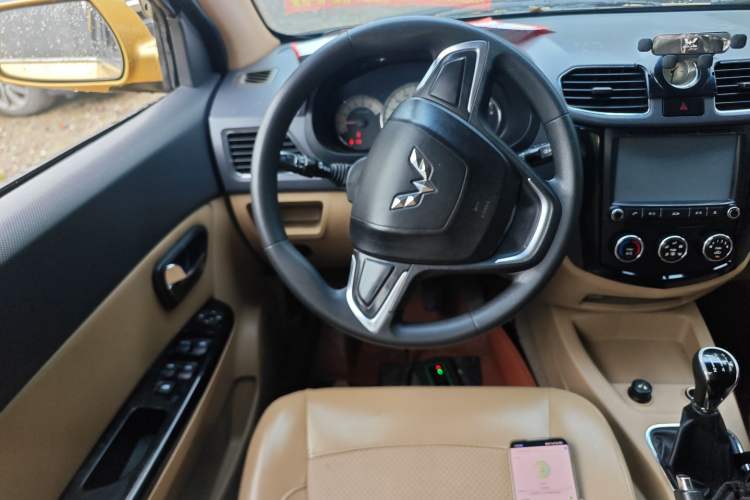 Used Wuling Hongguang 2013 1.5L S Comfort Model
