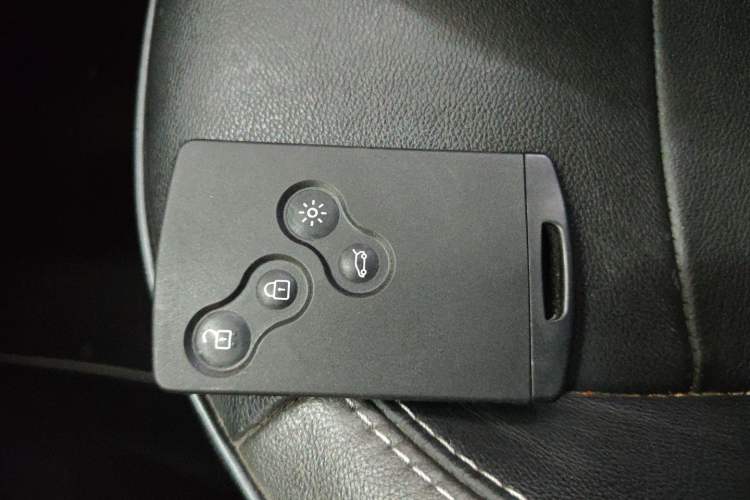 Used Renault Captur 2015 1.2T Automatic Luxury First Edition Vehicle Key