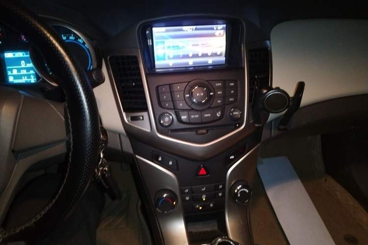 Used Chevrolet Cruze 2015 1.5L Classic SL MT