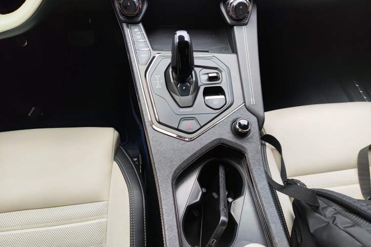 Used Lynk & Co 01 2023 1.5TD EM-F Dawn