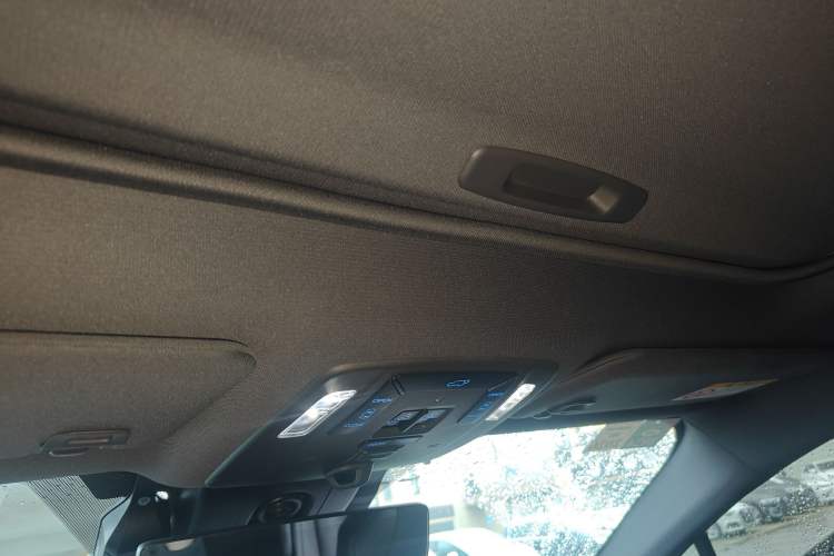 Used Toyota SIENNA 2021 2.5L Hybrid Platinum Edition
