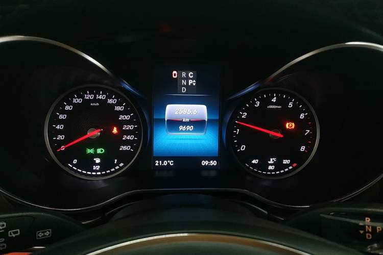 Used Mercedes-Benz V-Class 2022 V 260 Avantgarde Edition