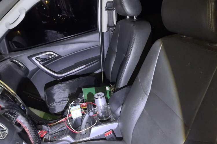 Used JMC Yusheng S350 2013 2.4T Automatic 2WD Diesel Luxury Edition 5 Seats Left Front Seat