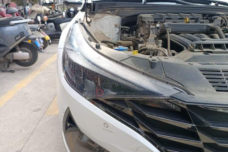 Used Hyundai Elantra 2021 1.5L CVT LUX Prestige Edition
