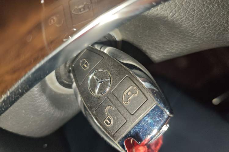 Used Mercedes-Benz V-Class 2017 V 260 Prestige Edition