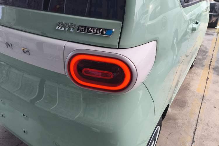 Used Wuling Hongguang MINIEV 2024 3rd Generation 215km Youth Edition