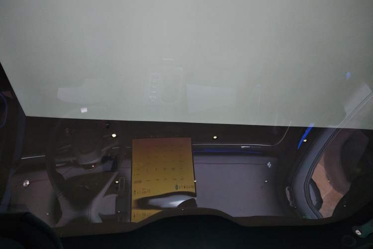 Used Xiaomi Auto SU7 2024 Four-Wheel Drive Ultra-Long Range Advanced Intelligent Driving Max Edition
