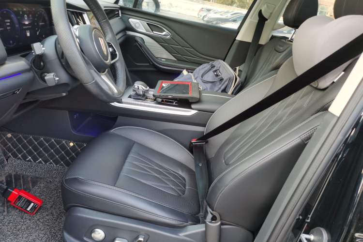 Used Hongqi HS7 PHEV 2024 2.0T PHEV Four-Wheel Drive Flagship Edition 6 Seats