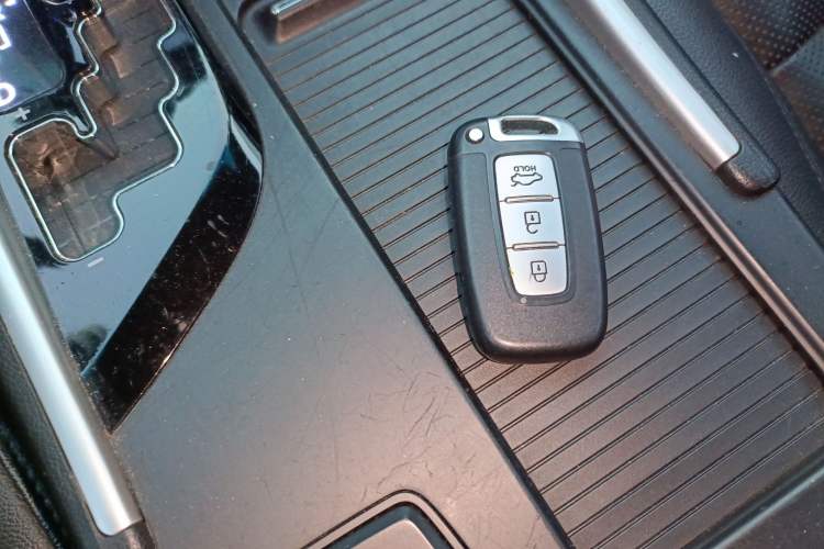 Used Hyundai Sonata 2014 2.0L Automatic Luxury Edition