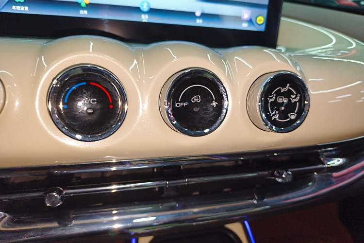 Used Wuling Bingo 2024 333 km Enjoyment Version Audio And AC Panel