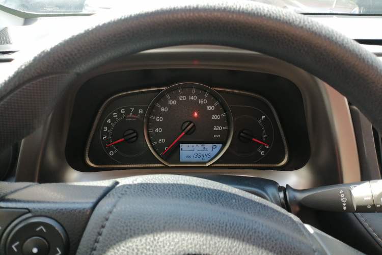 Used Toyota RAV4 2015 2.0L CVT Two-Wheel Drive Fashion Edition Instrument Cluster