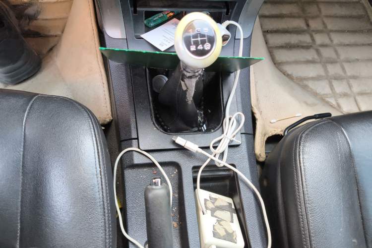 Used Haval H5 Classic 2011 Zhizun Edition 2.0L Two-Wheel Drive with Sunroof
