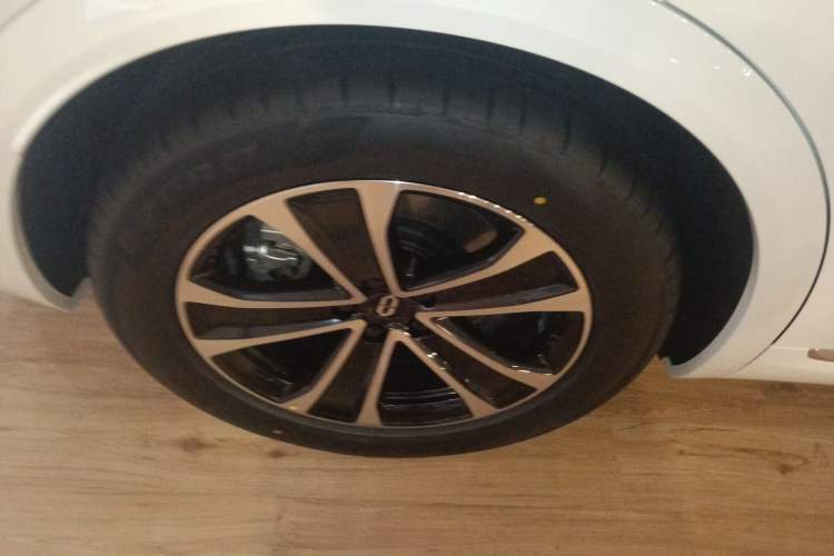 Used Hima AITO M7 2026 Model Pure Electric Max Long Range 6-Seater Version Exterior 5