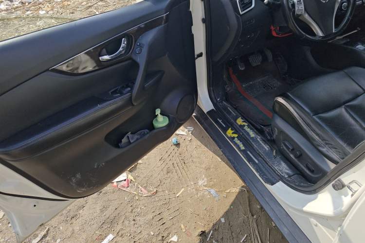 Used Nissan X-Trail 2014 2.5L CVT Ultimate Edition 4WD
