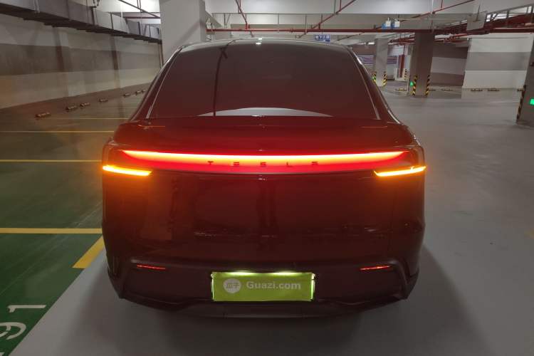 Used Tesla Model Y L 2025 Model Long-Range All-Wheel-Drive Version