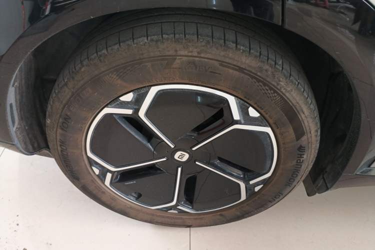 Used Xiaomi Auto YU7 2025 Ultra-Long Range Rear-Wheel Drive Version
