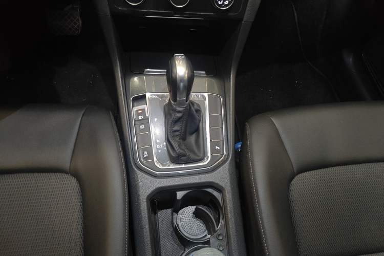 Used Volkswagen Golf Sportsvan 2018 230TSI Automatic Trend Edition